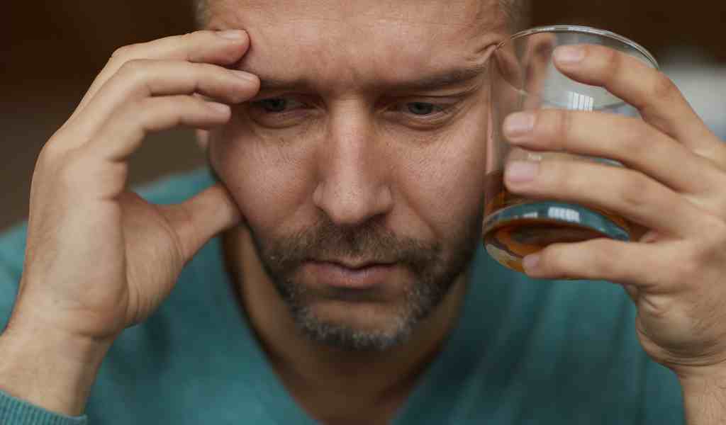 Как алкоголь взаимодействует с вакциной от коронавируса